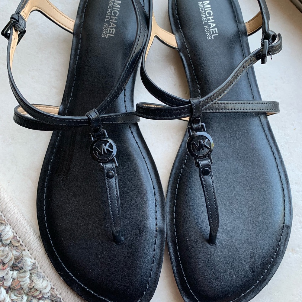 Michael Kors (MK) sandals black straps 9.5 (9)